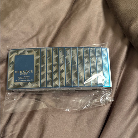 Versace Other - Versace Eros Eau de Parfum sample pack— set of 12 new in package